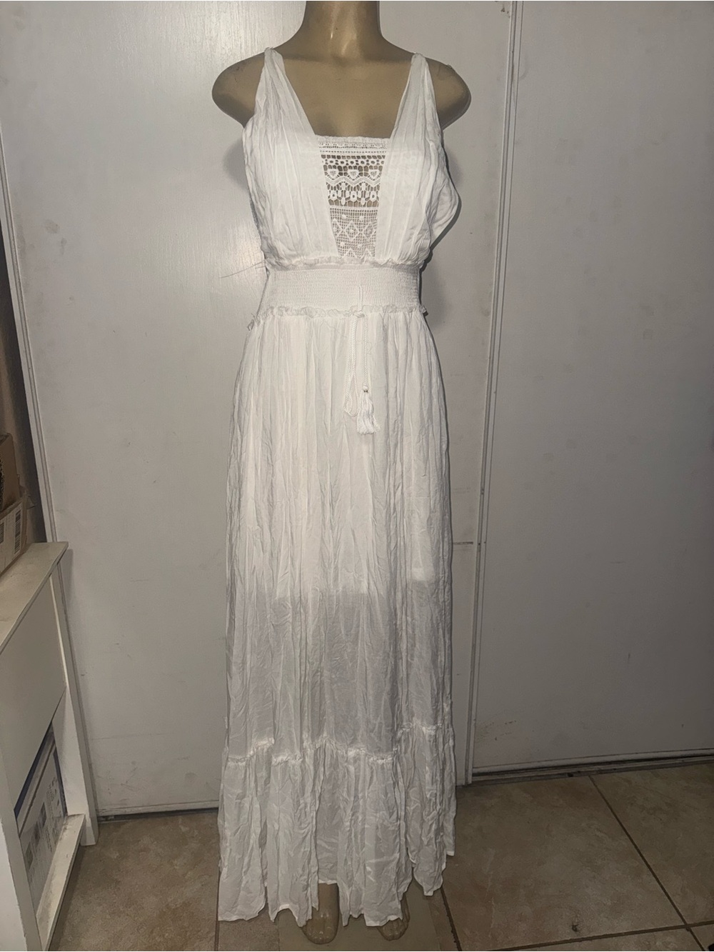 Miss Avenue White Maxi Dress - Picture 2 of 10